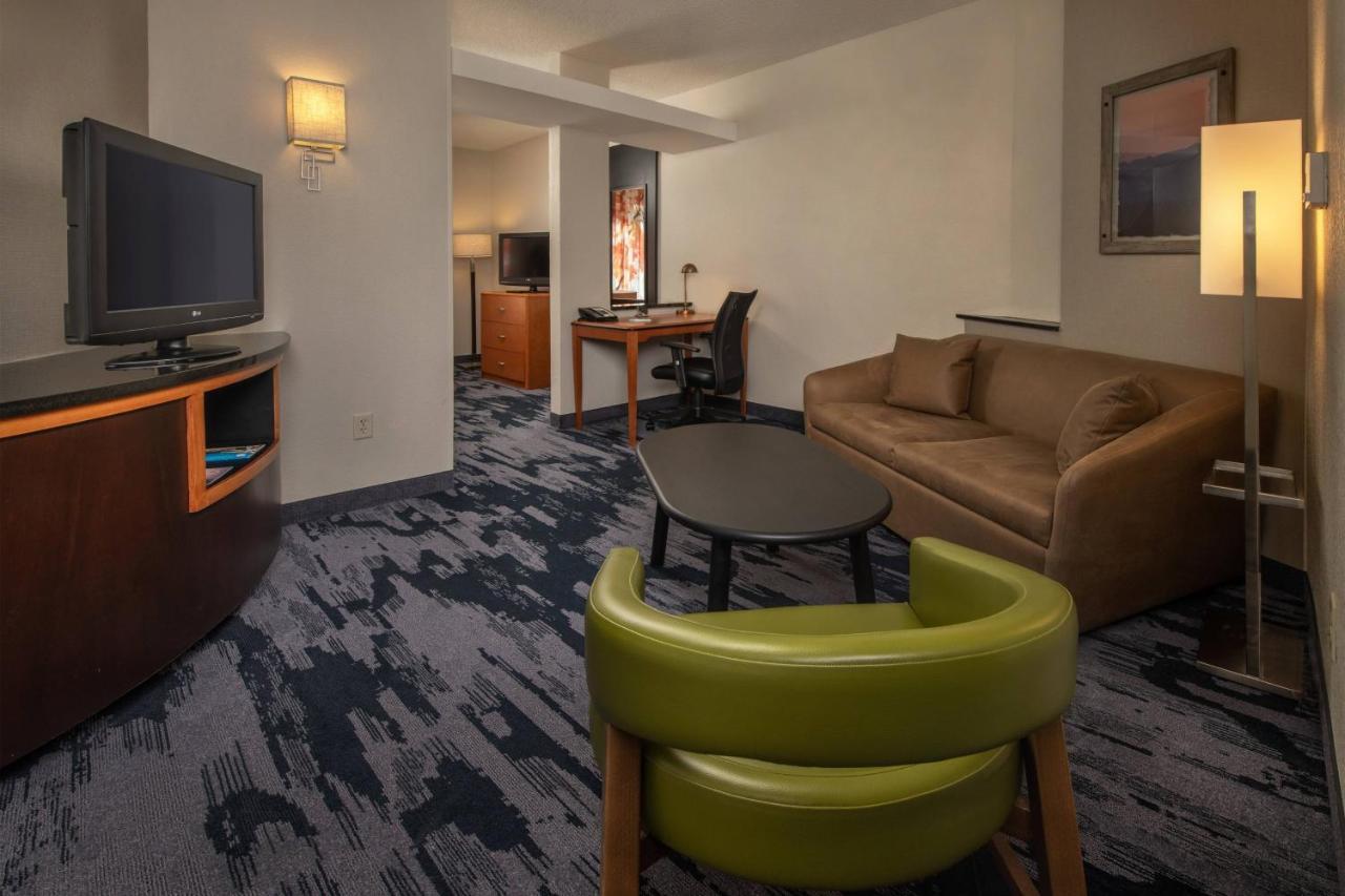 Fairfield Inn And Suites By Marriott Harrisonburg Exterior photo