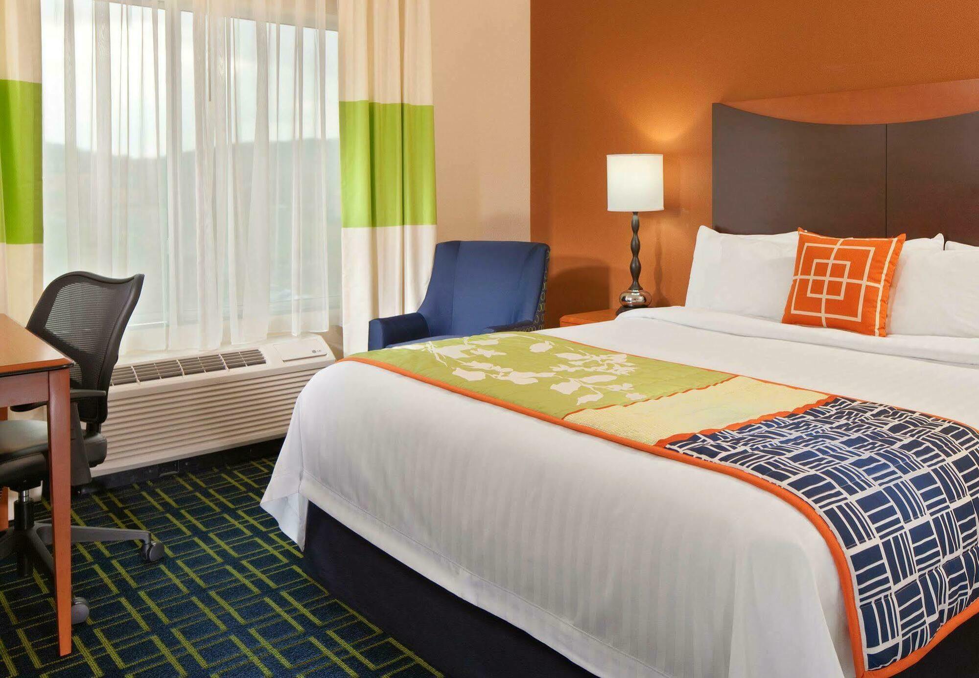 Fairfield Inn And Suites By Marriott Harrisonburg Exterior photo
